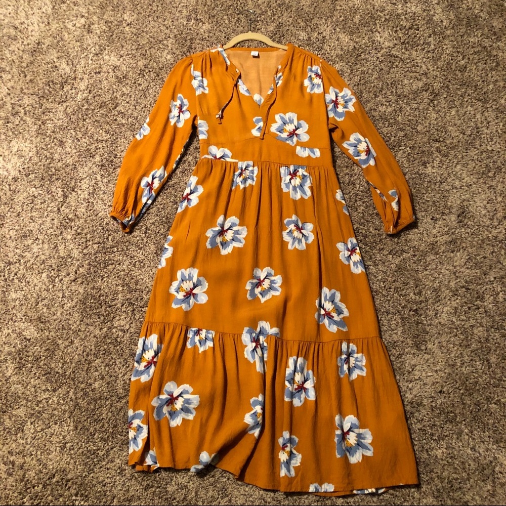 Women’s Old Navy Midi Dress Size Medium